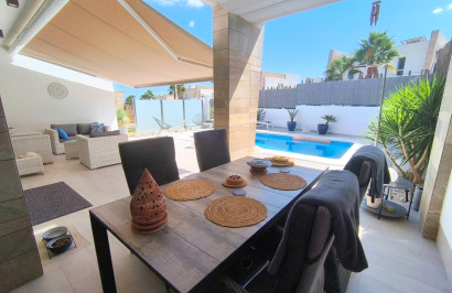 Herverkoop - Vrijstaande villa - Algorfa