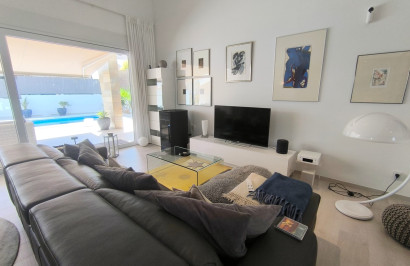 Herverkoop - Vrijstaande villa - Algorfa