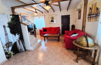 Herverkoop - Halfvrijstaande villa - Algorfa