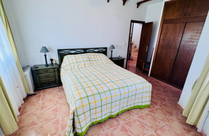 Herverkoop - Halfvrijstaande villa - Algorfa