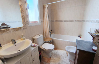 Herverkoop - Halfvrijstaande villa - Algorfa