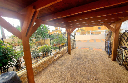 Herverkoop - Vrijstaande villa - Algorfa