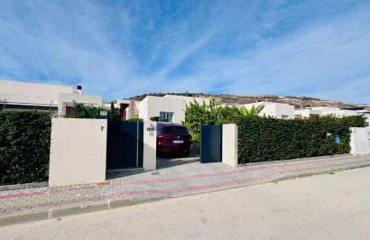 Reventa - Villa independiente - Algorfa