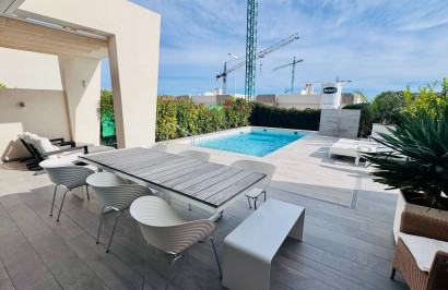 Reventa - Villa independiente - Algorfa