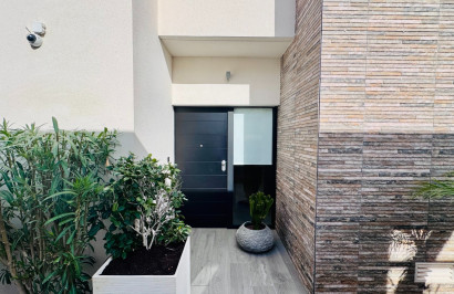 Reventa - Villa independiente - Algorfa