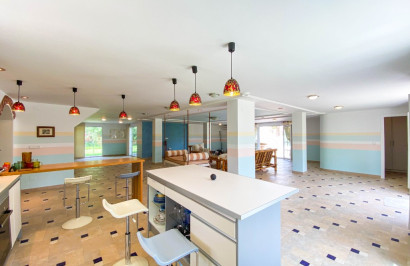 Resale - Detached Villa - Villamartín