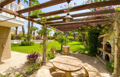 Resale - Detached Villa - Villamartín