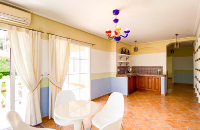 Resale - Detached Villa - Villamartín