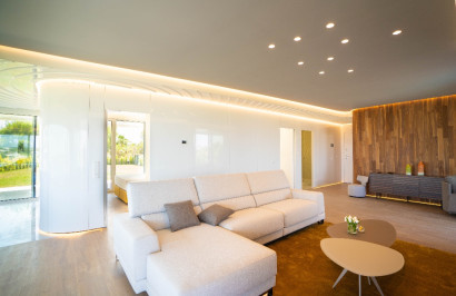 Resale - Apartment / Flat - San Miguel de Salinas - Las Colinas Golf