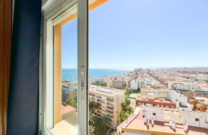 Reventa - Apartamento / Piso - Torrevieja