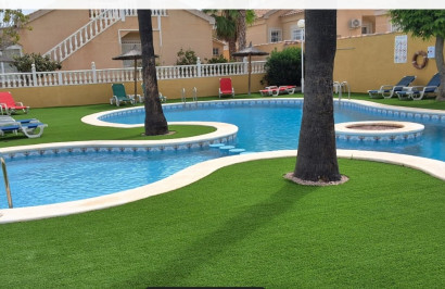 Reventa - Villa independiente - Los Altos