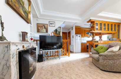 Reventa - Villa independiente - Los Altos