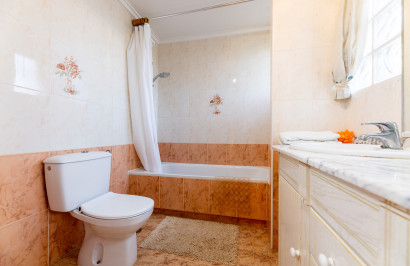 Reventa - Villa independiente - Los Altos