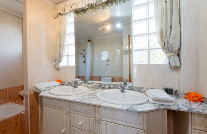 Reventa - Villa independiente - Los Altos