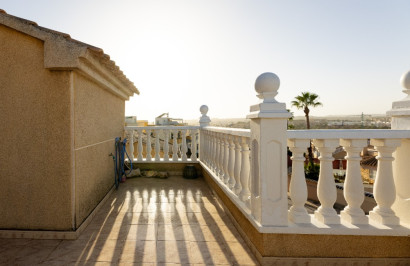 Reventa - Villa independiente - Los Altos