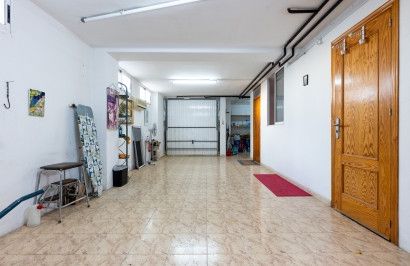 Reventa - Villa independiente - Los Altos