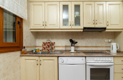 Resale - Detached Villa - Los Altos