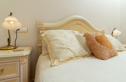 Resale - Detached Villa - Los Altos