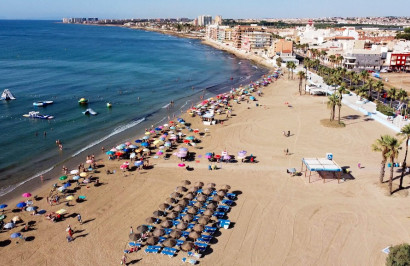 Resale - Detached Villa - Los Altos