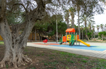 Resale - Detached Villa - Los Altos