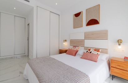 Reventa - Villa independiente - Torrevieja