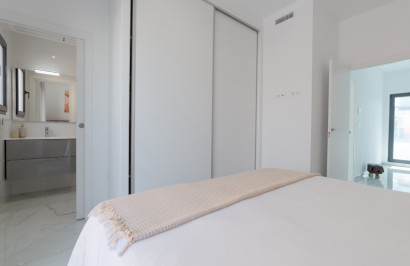 Reventa - Villa independiente - Torrevieja