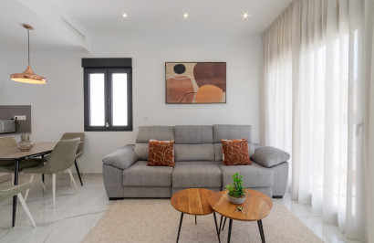 Reventa - Villa independiente - Torrevieja