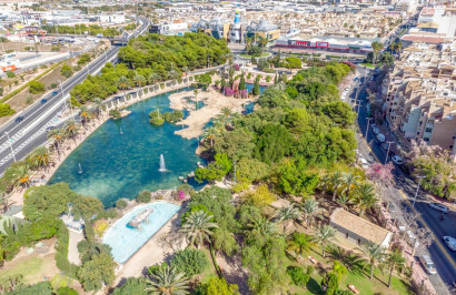 Reventa - Villa independiente - Torrevieja