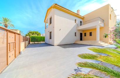 Resale - Detached Villa - Cabo Roig