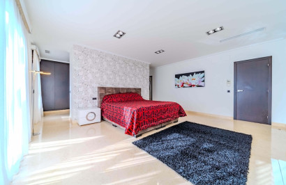 Resale - Detached Villa - Cabo Roig