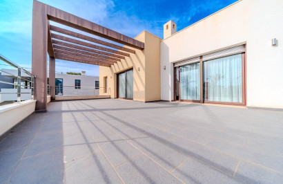 Resale - Detached Villa - Cabo Roig