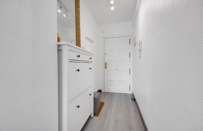 Resale - Apartment / Flat - Punta Prima