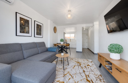 Resale - Apartment / Flat - Punta Prima