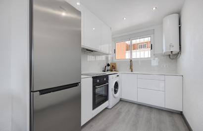 Resale - Apartment / Flat - Punta Prima