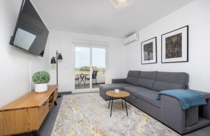 Resale - Apartment / Flat - Punta Prima