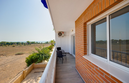 Resale - Apartment / Flat - Punta Prima