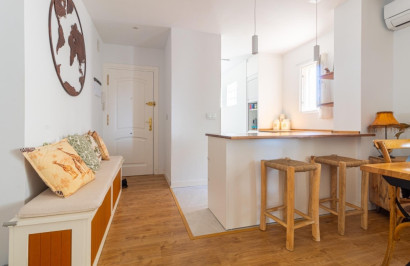 Resale - Apartment / Flat - Torrevieja - La Veleta