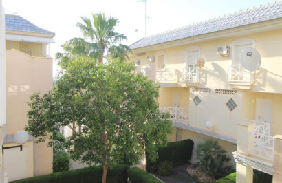 Resale - Apartment / Flat - Torrevieja - La Veleta
