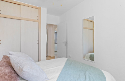 Resale - Apartment / Flat - Torrevieja - Lago Jardin