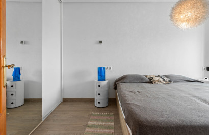 Resale - Apartment / Flat - Torrevieja