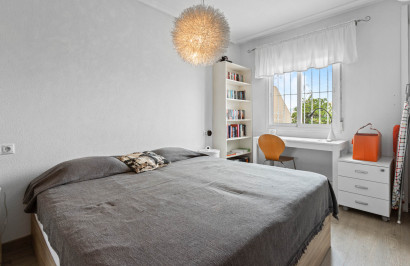 Resale - Apartment / Flat - Torrevieja