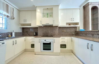 Resale - Apartment / Flat - Orihuela Costa - Aguamarina