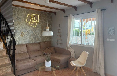 Resale - Town House - Algorfa