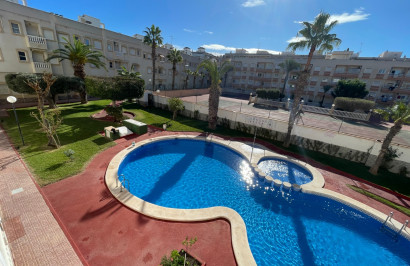 Resale - Apartment / Flat - Torrevieja - Comunidad Valenciana