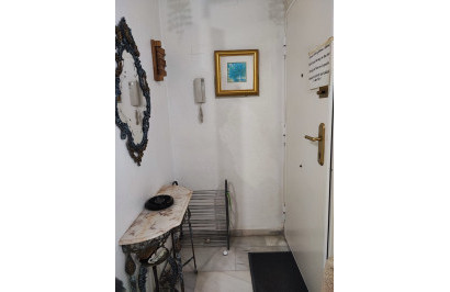 Resale - Apartment / Flat - Torrevieja