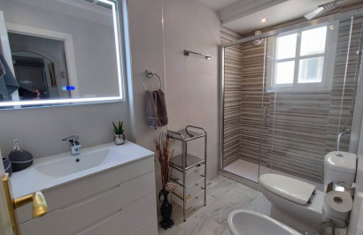 Resale - Apartment / Flat - Torrevieja