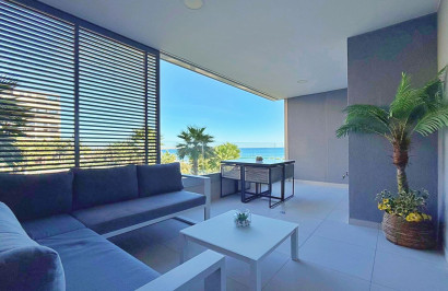 Resale - Apartment / Flat - Torrevieja - Punta Prima