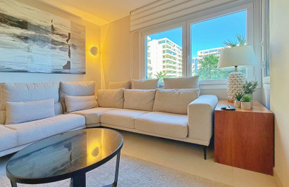 Resale - Apartment / Flat - Torrevieja - Punta Prima