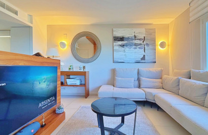 Resale - Apartment / Flat - Torrevieja - Punta Prima