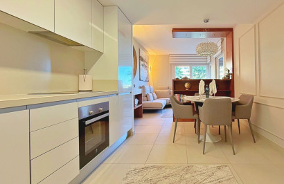 Resale - Apartment / Flat - Torrevieja - Punta Prima